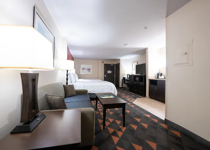 Holiday Inn Oceanside Marina Camp Pendleton By Ihg