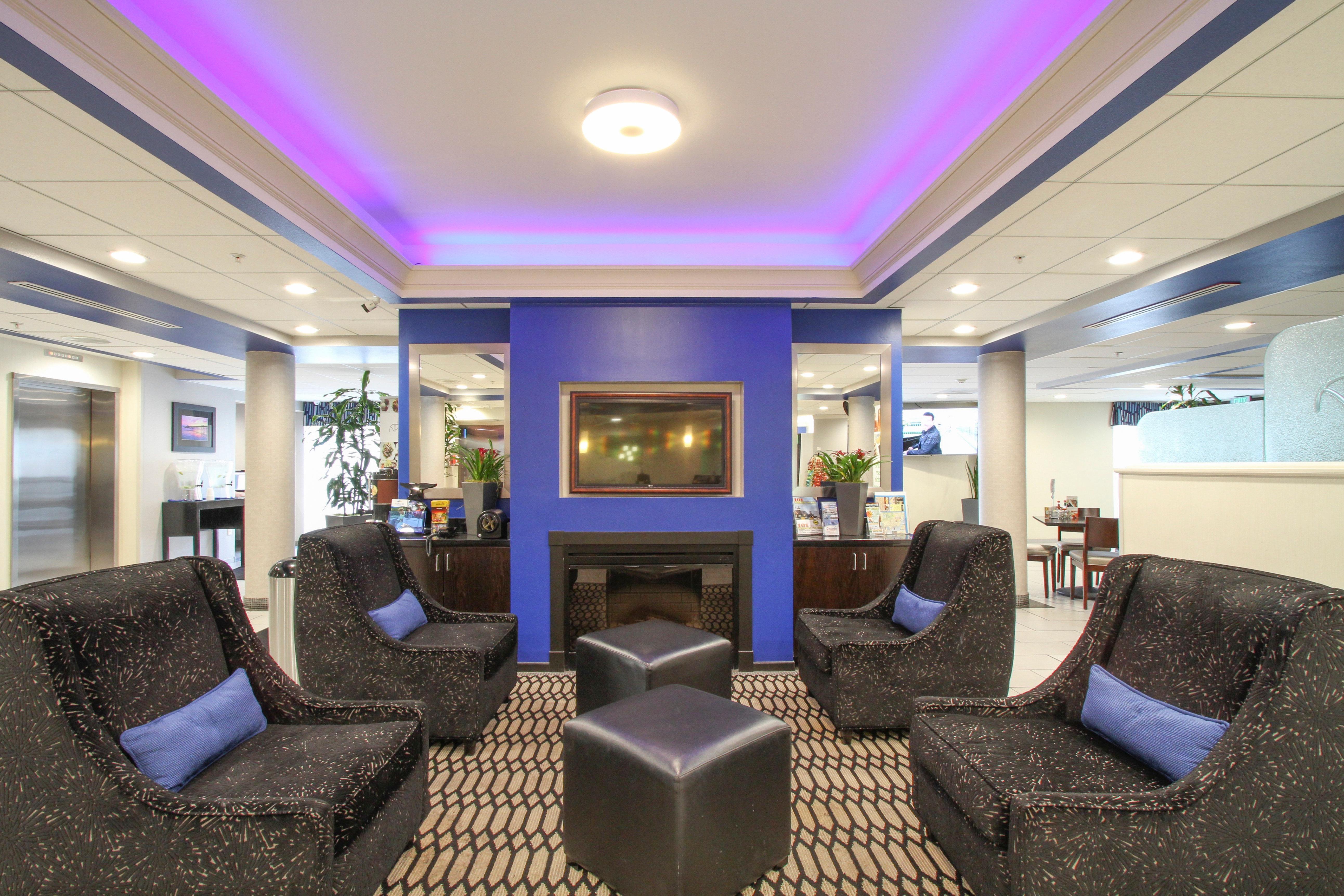 Marina Camp Pendleton By Ihg Hotel Oceanside