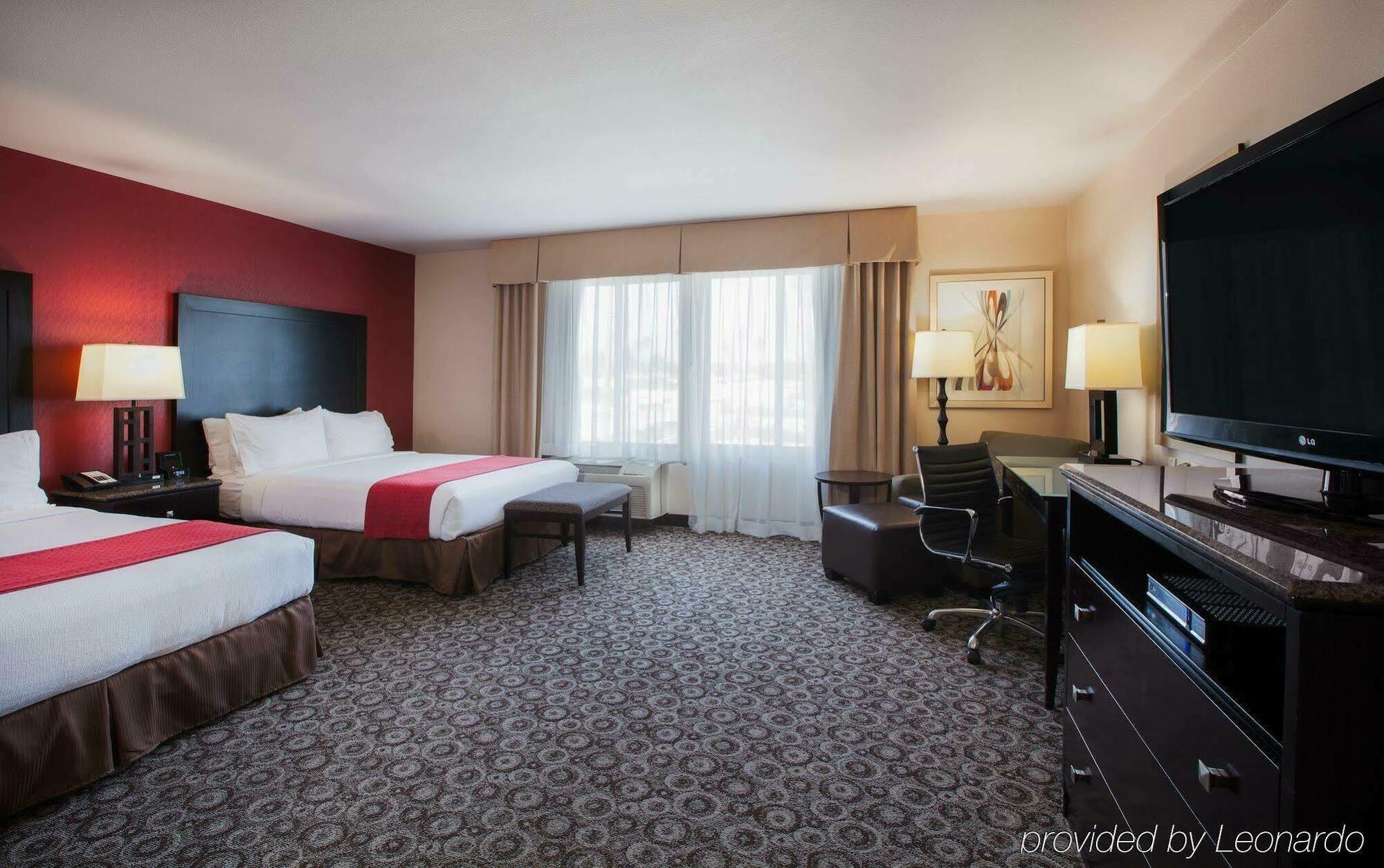 Hotel Marina Camp Pendleton By Ihg 3*